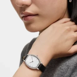 Relógio com movimento suíço analógico em aço 0 54 ct em diamantes e pulseira de couro preto Les Classiques