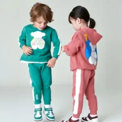 Sweatshirt com capuz Bold Bear Casual grená