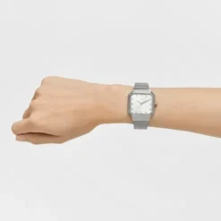 Relógio analógico com bracelete em aço Karat Squared